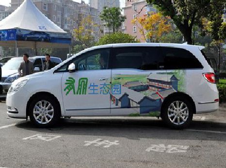 黎川县户外车贴喷绘如何保持效果?